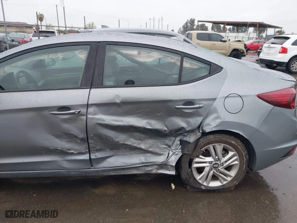 2019 Hyundai Elantra Preferred with VIN KMHD84LF5KU749255, listed as a IAAI auction lot 41712929 with 58,579 mi miles. Bid and sale history available at carsss.com. Image 17.