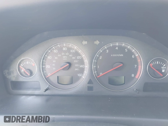 2004 Volvo S60 with VIN YV1RS61T642380706, listed as a IAAI auction lot 41945632 with Not provided miles and . Bid and sale history available at DreamBid. Image 7.