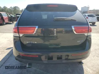 2013 Lincoln MKX z VIN 2LMDJ6JK2DBL03061, wystawiony jako Copart lot #49596545 z przebiegiem 183 933 mil mil oraz Szkoda całkowita • Salvage title. Historia ofert i sprzedaży dostępna na DreamBid. Obrazek 6.