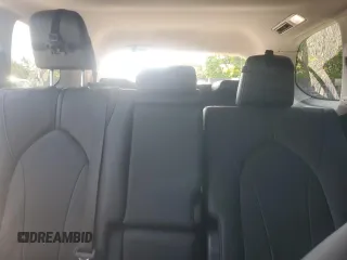 2024 Toyota Highlander XLE z VIN 5TDAAAA57RS002467, wystawiony jako Copart lot #56787135 z przebiegiem 16 495 mil mil oraz Szkoda całkowita • Salvage title. Historia ofert i sprzedaży dostępna na DreamBid. Obrazek 10.