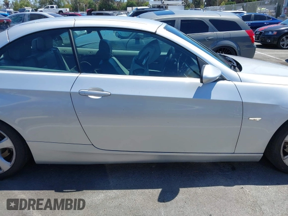 2007 BMW 3 Series 328i with VIN WBAWR33557PX78785, listed as a IAAI auction lot 42715324 with 141,544 mi miles and . Bid and sale history available at DreamBid. Image 13.