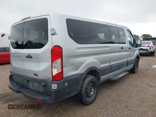 2016 Ford Transit XL z VIN 1FBZX2ZM3GKA80563, wystawiony jako IAAI lot #41874307 z przebiegiem 197 270 mil mil oraz . Historia ofert i sprzedaży dostępna na DreamBid. Obrazek 4.