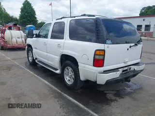 2005 GMC Yukon Denali z VIN 1GKEK63U55J259803, wystawiony jako IAAI lot #42126835 z przebiegiem 199 762 mil mil oraz . Historia ofert i sprzedaży dostępna na DreamBid. Obrazek 3.