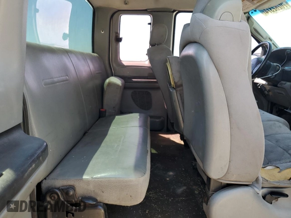 2005 Ford Super Duty F-250 XL with VIN 1FTSX20595EB03374, listed as a Copart auction lot 70282374 with 256,029 mi miles and Salvage Title. Bid and sale history available at carsss.com. Image 11.