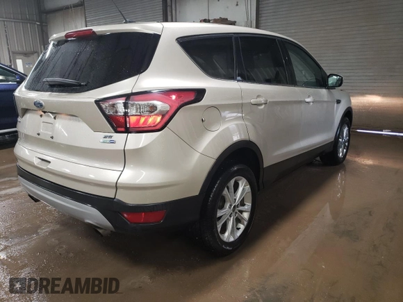 2017 Ford Escape SE with VIN 1FMCU9G92HUB75084, listed as a Copart auction lot 51637025 with 66,049 mi miles and Salvage Title. Bid and sale history available at carsss.com. Image 3.