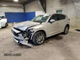 2025 Mazda CX-5 2.5 S Premium Plus Package with VIN JM3KFBEM2S0543357, listed as a Copart auction lot 41458725 with 5,600 mi miles and Salvage Title. Bid and sale history available at carsss.com. Image 1.