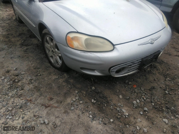 2001 Chrysler Sebring LXi with VIN 4C3AG52H61E208343, listed as a IAAI auction lot 40910429 with 140,087 mi miles. Bid and sale history available at carsss.com. Image 6.