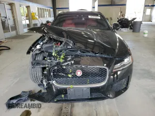 2016 Jaguar XF S with VIN SAJBM4BV0GCY13717, listed as a Copart auction lot 70385854 with 82,592 mi miles and Salvage Title. Bid and sale history available at carsss.com. Image 5.