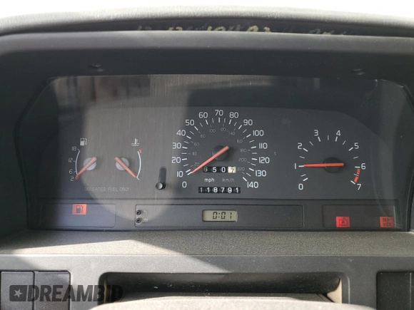 1994 Volvo 850 с VIN YV1LW5521R2028646, выставлен на аукционе Copart как лот 81581234 с пробегом 118 791 миль миль и Чистый • Clean title. История ставок и продаж доступна на DreamBid. Изображение 9.