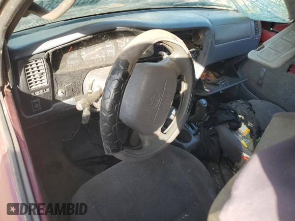 1999 Toyota Tacoma PreRunner with VIN 4TASM92N4XZ408724, listed as a Copart auction lot 84142794 with 118,637 mi miles and Non repairable. Bid and sale history available at DreamBid. Image 8.