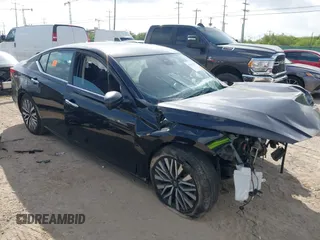 2024 Nissan Altima SV z VIN 1N4BL4DV9RN349466, wystawiony jako IAAI lot #42451569 z przebiegiem 33 018 mil mil oraz . Historia ofert i sprzedaży dostępna na DreamBid. Obrazek 1.
