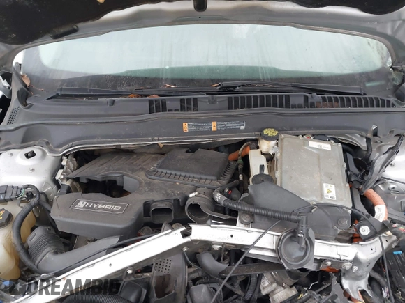 2018 Ford Fusion SE z VIN 3FA6P0LU3JR141401, wystawiony jako IAAI lot #41718444 z przebiegiem Nie podano mil oraz . Historia ofert i sprzedaży dostępna na DreamBid. Obrazek 10.