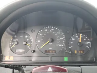 1999 Mercedes-Benz M 320/430/500 z VIN 4JGAB54E2XA142741, wystawiony jako Copart lot #45057045 z przebiegiem 72 285 mil mil oraz Szkoda całkowita • Salvage title. Historia ofert i sprzedaży dostępna na DreamBid. Obrazek 9.