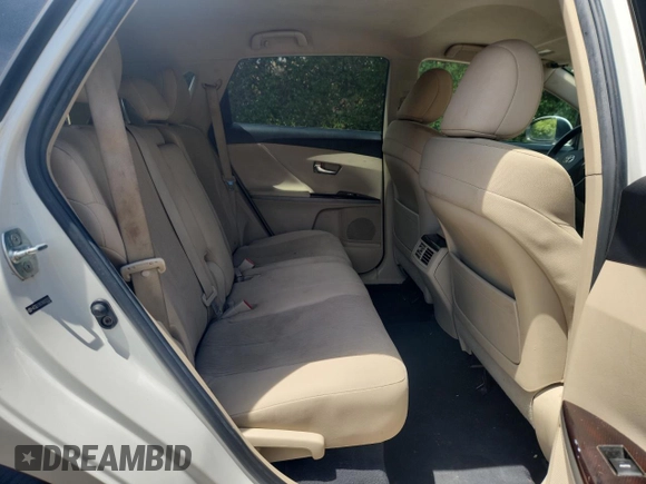 2010 Toyota Venza z VIN 4T3ZA3BB7AU035555, wystawiony jako Copart lot #61304195 z przebiegiem 148 545 mil mil oraz Czysty tytuł • Clean title. Historia ofert i sprzedaży dostępna na DreamBid. Obrazek 6.