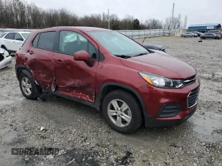 2022 Chevrolet Trax LS with VIN KL7CJNSM8NB503422, listed as a Copart auction lot 38835324 with 41,612 mi miles and Salvage Title. Bid and sale history available at carsss.com. Image 4.