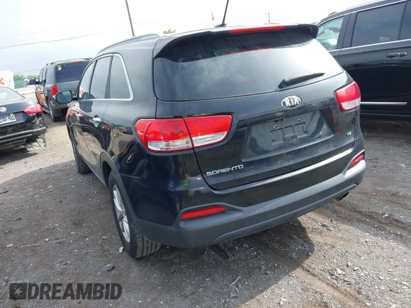 2016 Kia Sorento LX with VIN 5XYPG4A57GG072247, listed as a IAAI auction lot 42180335 with 193,571 mi miles. Bid and sale history available at carsss.com. Image 3.