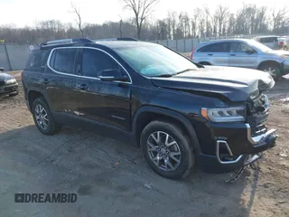 2020 GMC Acadia SLT with VIN 1GKKNMLS8LZ180007, listed as a IAAI auction lot 41197369 with 61,968 mi miles and . Bid and sale history available at carsss.com. Image 1.