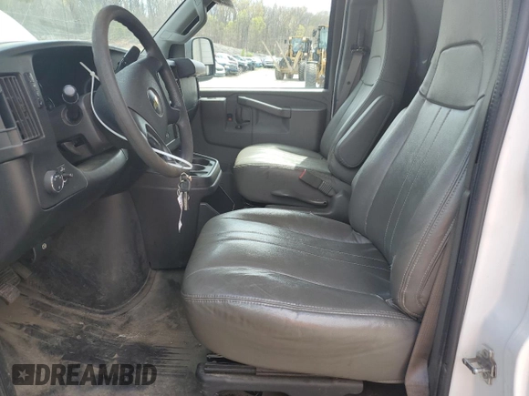 2020 Chevrolet Express Cargo Van with VIN 1GCWGBFB5L1153692, listed as a Copart auction lot 52133275 with 98,272 mi miles and Clean Title. Bid and sale history available at carsss.com. Image 7.