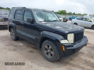 2008 Jeep Liberty Sport with VIN 1J8GP28K78W262031, listed as a IAAI auction lot 41882587 with 141,136 mi miles. Bid and sale history available at carsss.com. Image 1.