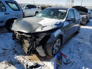 2005 BMW 5 Series 530i with VIN WBANA73585B815526, listed as a Copart auction lot 42111725 with Not Provided miles and Salvage Title. Bid and sale history available at carsss.com. Image 1.