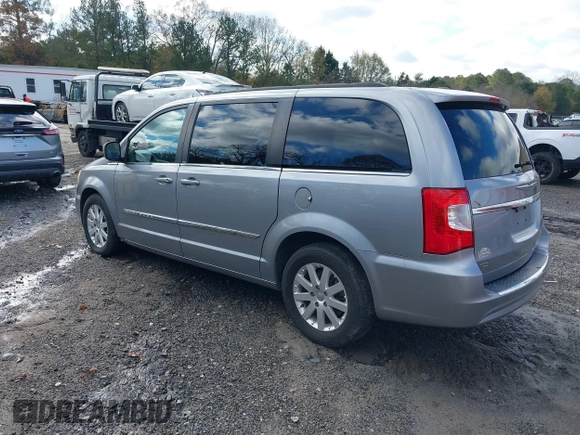 2013 Chrysler Town & Country Touring z VIN 2C4RC1BG8DR775222, wystawiony jako IAAI lot #41080043 z przebiegiem 248 000 mil mil oraz . Historia ofert i sprzedaży dostępna na DreamBid. Obrazek 3.