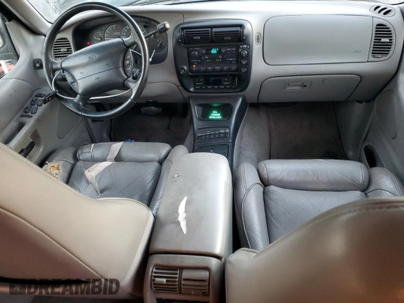 1995 Ford Explorer Eddie Bauer z VIN 1FMDU32X0SZB44174, wystawiony jako Copart lot #86865604 z przebiegiem 79 354 mil mil oraz Czysty tytuł • Clean title. Historia ofert i sprzedaży dostępna na DreamBid. Obrazek 8.