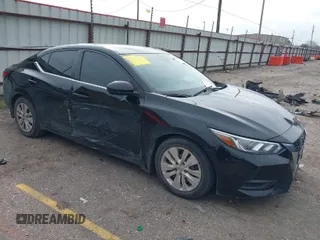 2020 Nissan Sentra S with VIN 3N1AB8BV0LY261731, listed as a IAAI auction lot 41685598 with 110,452 mi miles. Bid and sale history available at carsss.com. Image 1.