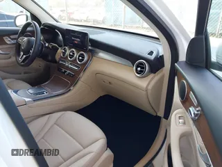 2022 Mercedes-Benz GLC 300 с VIN W1N0G8DB5NV390201, выставлен на аукционе IAAI как лот 42131813 с пробегом 32 377 миль миль и . История ставок и продаж доступна на DreamBid. Изображение 5.