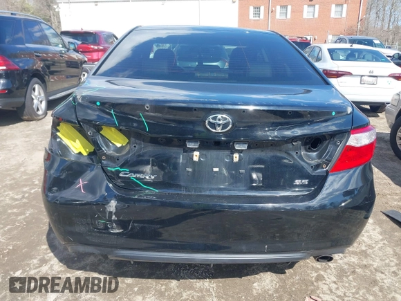 2017 Toyota Camry XLE with VIN 4T1BF1FK2HU754040, listed as a IAAI auction lot 41844369 with 247,772 mi miles. Bid and sale history available at carsss.com. Image 16.