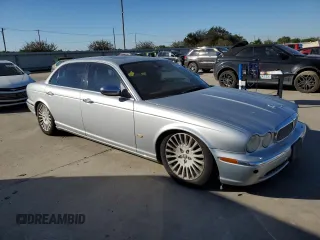 2006 Jaguar XJ Vanden Plas with VIN SAJWA82B86SH10866, listed as a Copart auction lot 69985864 with 244,998 mi miles and Clean Title. Bid and sale history available at carsss.com. Image 4.