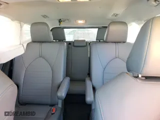 2021 Toyota Highlander XLE with VIN 5TDGZRAHXMS082996, listed as a Copart auction lot 52642695 with 53,483 mi miles and Salvage Title. Bid and sale history available at carsss.com. Image 10.