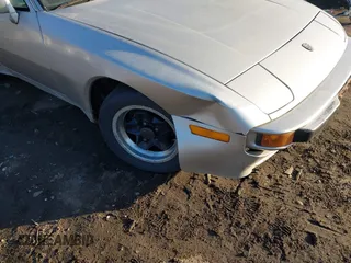1984 Porsche 944 with VIN WP0AA0946EN453279, listed as a IAAI auction lot 41447115 with 102,553 mi miles. Bid and sale history available at carsss.com. Image 6.
