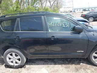 2008 Toyota RAV4 Limited with VIN JTMZK31V686011185, listed as a IAAI auction lot 42101831 with 190,399 mi miles and . Bid and sale history available at DreamBid. Image 13.