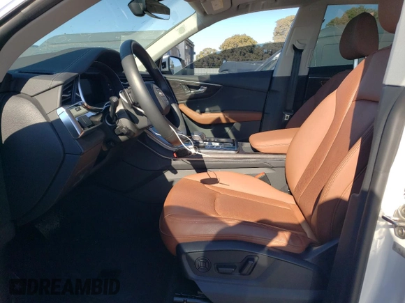 2023 Audi Q8 Premium Plus with VIN WA1EVBF13PD016600, listed as a Copart auction lot 72583044 with 31,983 mi miles and Salvage title. Bid and sale history available at DreamBid. Image 7.