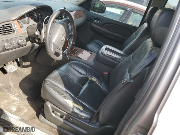 2008 Chevrolet Tahoe LTZ with VIN 1GNFK13018R109717, listed as a Copart auction lot 48245115 with 184,262 mi miles and Clean Title. Bid and sale history available at carsss.com. Image 7.