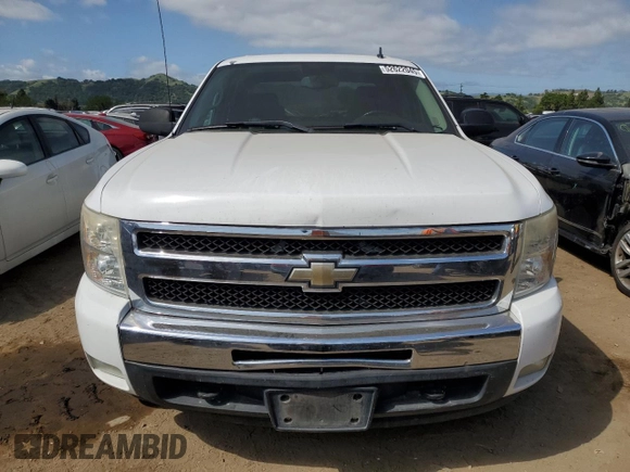 2011 Chevrolet Silverado 1500 LT with VIN 3GCPKSE37BG112705, listed as a Copart auction lot 52622045 with 173,202 mi miles and Salvage Title. Bid and sale history available at DreamBid. Image 5.