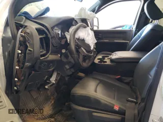 2023 Ram 2500 Tradesman z VIN 3C6UR5CJ7PG606482, wystawiony jako Copart lot #76963374 z przebiegiem Nie podano mil oraz Szkoda całkowita • Salvage title. Historia ofert i sprzedaży dostępna na DreamBid. Obrazek 7.