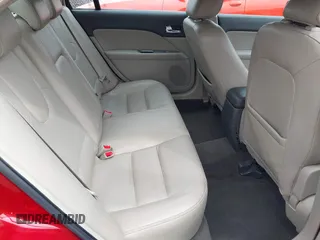 2010 Ford Fusion SEL with VIN 3FAHP0JA0AR118420, listed as a IAAI auction lot 41923325 with 184,891 mi miles. Bid and sale history available at carsss.com. Image 8.