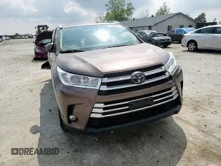 2018 Toyota Highlander SE with VIN 5TDKZRFH5JS276270, listed as a Copart auction lot 52291865 with 177,857 mi miles and Salvage title. Bid and sale history available at DreamBid. Image 11.