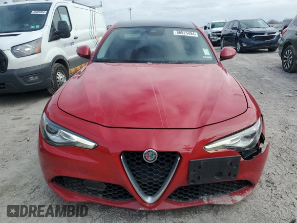 2020 Alfa Romeo Giulia z VIN ZARFANAN0L7626325, wystawiony jako Copart lot #86825494 z przebiegiem 51 174 mil mil oraz Szkoda całkowita • Salvage title. Historia ofert i sprzedaży dostępna na DreamBid. Obrazek 5.