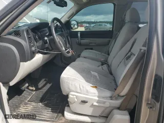 2008 Chevrolet Silverado 1500 LT w/1LT with VIN 2GCEK19J181101002, listed as a Copart auction lot 70921694 with 326,842 mi miles and Clean Title. Bid and sale history available at carsss.com. Image 7.