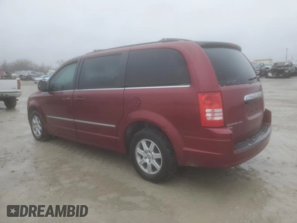 2010 Chrysler Town & Country Touring Plus z VIN 2A4RR8DX2AR374940, wystawiony jako Copart lot #43761765 z przebiegiem 191 572 mil mil oraz Szkoda całkowita • Salvage title. Historia ofert i sprzedaży dostępna na DreamBid. Obrazek 2.
