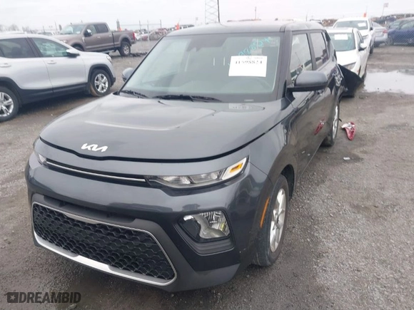 2022 Kia Soul LX with VIN KNDJ23AU4N7824812, listed as a IAAI auction lot 41598824 with 64,705 mi miles. Bid and sale history available at carsss.com. Image 12.
