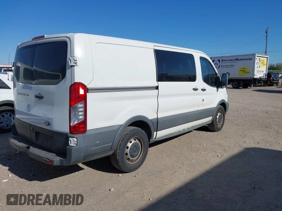 2017 Ford Transit z VIN 1FTYE1YMXHKA45223, wystawiony jako IAAI lot #41790539 z przebiegiem 212 954 mil mil oraz . Historia ofert i sprzedaży dostępna na DreamBid. Obrazek 4.