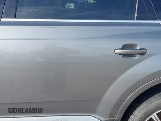 2017 Audi Q7 Premium Plus with VIN WA1LAAF71HD025850, listed as a IAAI auction lot 41567701 with 92,294 mi miles. Bid and sale history available at carsss.com. Image 20.
