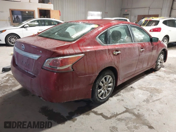 2015 Nissan Altima S with VIN 1N4AL3AP3FN882274, listed as a IAAI auction lot 41732024 with 160,662 mi miles and . Bid and sale history available at DreamBid. Image 4.