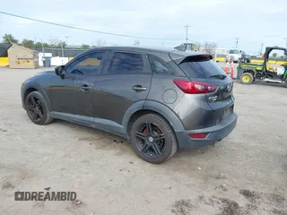2016 Mazda CX-3 Sport z VIN JM1DKBB75G0114507, wystawiony jako IAAI lot #41858416 z przebiegiem 152 822 mil mil oraz . Historia ofert i sprzedaży dostępna na DreamBid. Obrazek 3.