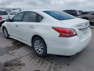2015 Nissan Altima S with VIN 1N4AL3AP0FN879302, listed as a IAAI auction lot 42134972 with 100,873 mi miles and . Bid and sale history available at DreamBid. Image 3.