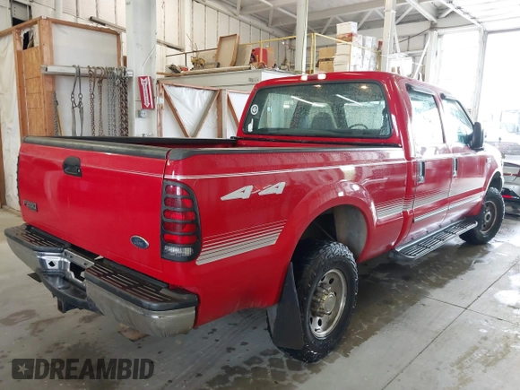 1999 Ford Super Duty F-250 XL with VIN 1FTNW21S5XEE03954, listed as a IAAI auction lot 41852010 with 159,288 mi miles. Bid and sale history available at carsss.com. Image 4.