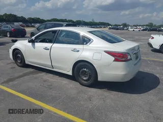2015 Nissan Altima SL with VIN 1N4AL3APXFC136884, listed as a IAAI auction lot 41787571 with 149,190 mi miles and . Bid and sale history available at DreamBid. Image 3.